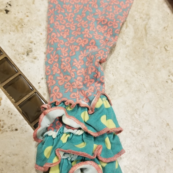 Matilda Jane Pink Floral Ruffle Leggings size 2 - Picture 4 of 4